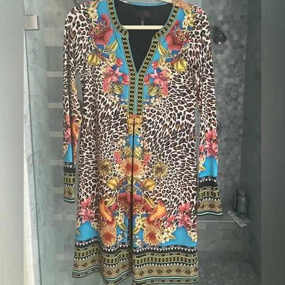 Hale Bob colorful A-line dress with chain link design neckline and cuffs 💃 - Picture 4 of 14